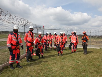 Výcvik leteckých záchranářů na základně Kryštof 13